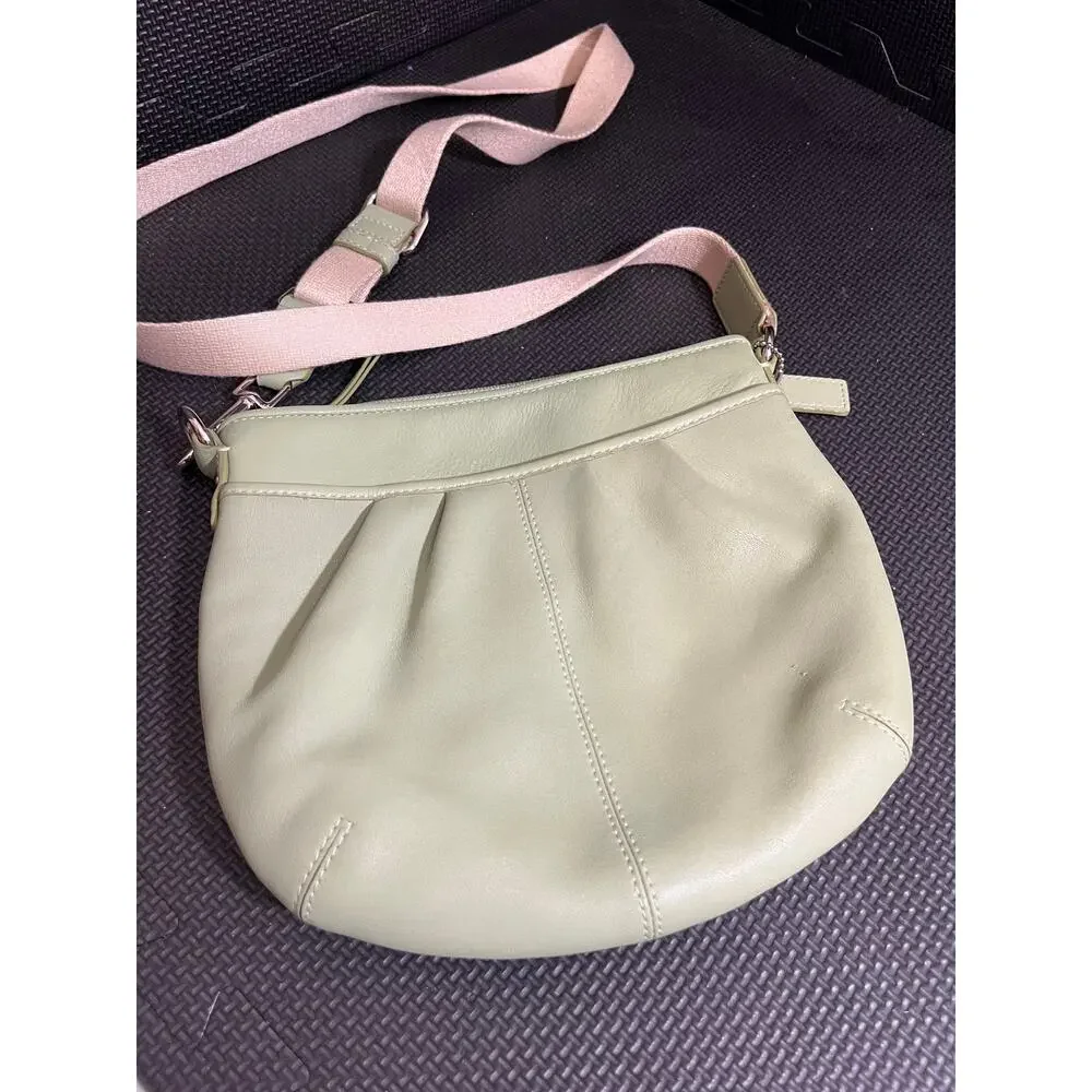 Coach Vintage Soho‎ Green Soft Pebbled Leather Mint Green Y2K Purse Handbag